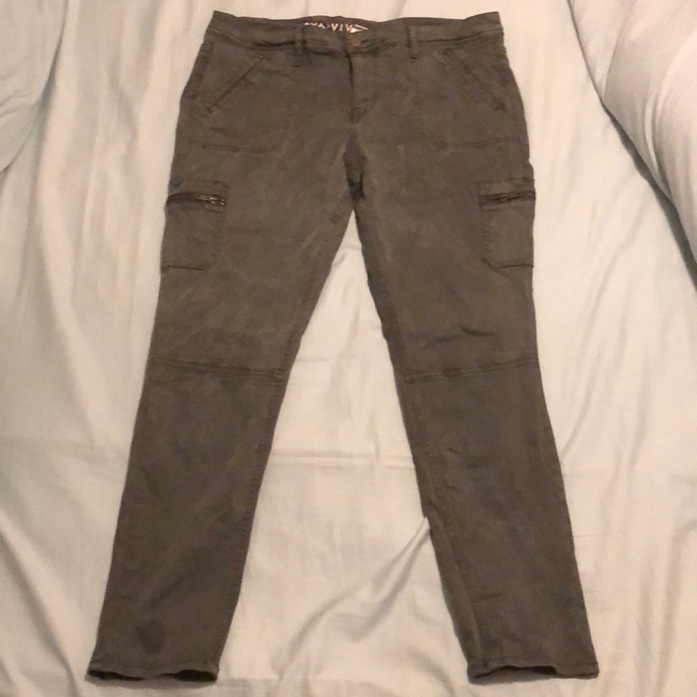 Ava & Viv green cargo 16W jeggings